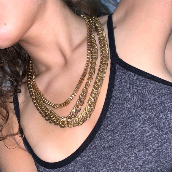 Gold Chain - Picture 1 of 2